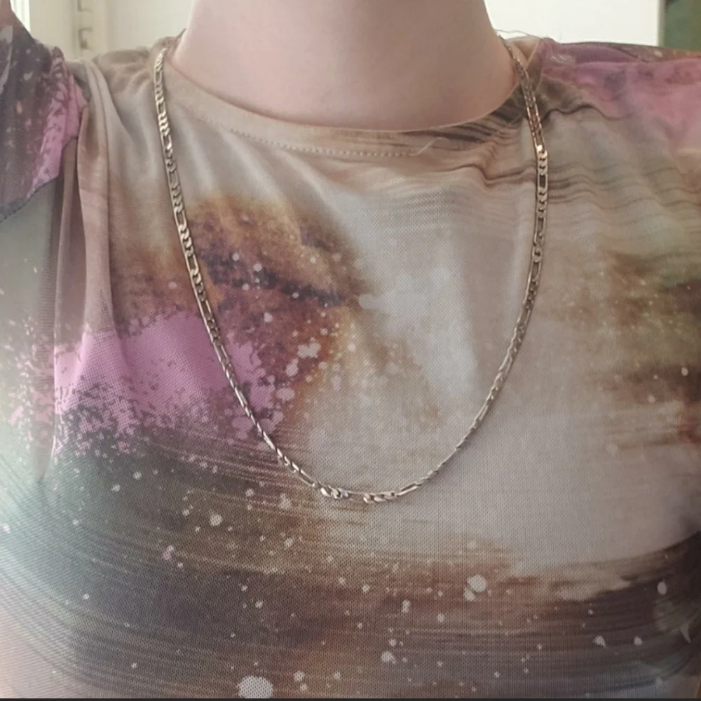 Small Chain - Picture 2 of 2